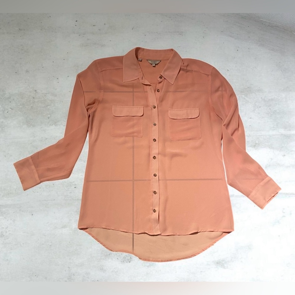 Gorgeous Guess Coral/Peach Coloured Blouse.